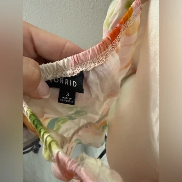 Torrid Multicolor Floral Button-Front Blouse - Picture 5 of 6